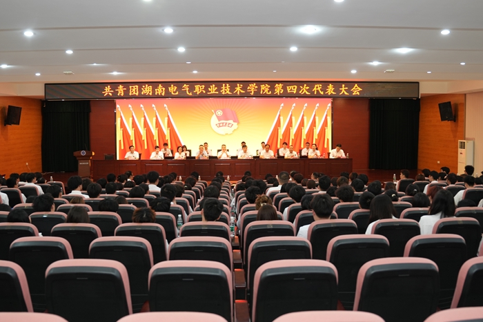 1.开场图.jpg 1.开场图.jpg